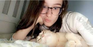 Emily Ogg's Instagram, Twitter & Facebook