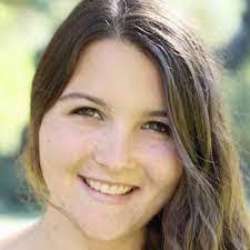 Hope Stutzman's Instagram, Twitter & Facebook