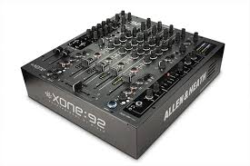 It can be used simultaneously and independently of the sq surface, so it can provide supplementary local control as well as giving the engineer the freedom to move around and mix from different listening positions. Allen Heath Xone 92 Dj Techtools