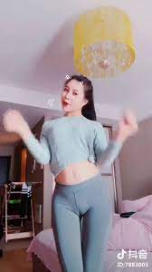穿瑜伽褲遇上內褲透色  Fashion 與妳分享