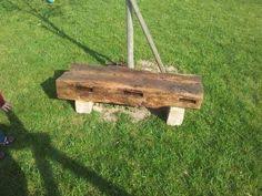 Petit Banc Avec Vielle Poutre De Ferme Et Pied En Pierre De Cheminee Parement Pierre Exterieur Deco Terrasse Amenagement Exterieur