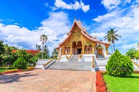 The palace museum is located on the luang prabang between the mekong river and mount phousi. Luang Prabang Royal Palace Museum A Complete Backpacker S Guide