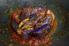 Setelah matang, angkat dan sajikan bersama dengan sambal uleg. Terung Goreng Berlado Simple Dan Sedap Azie Kitchen