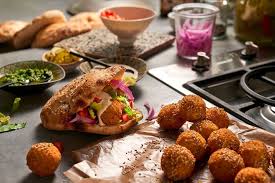 Rezept Vegetarischer Doner Wie Man Die Besten Falafel Macht Sz Magazin Rezepte Falafel Lebensmittel Essen