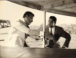 Sinema tarihimizden dostluklarıyla nam salmış onlarca isim geldi gitti ama bunların içinde en çok kalbimize dokununanı ayhan işık ve sadri alışık dostluğu oldu kuşkusuz. Sinemamizin Iki Buyuk Jonu Buruk Bir Dostluk Hikayesinin Kahramanlari Sadri Alisik Ve Ayhan Isik Onedio Com