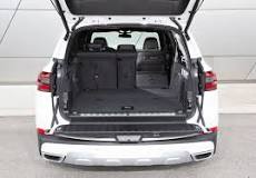 BMW X5 45E Practicality and Boot Space | Electrifying