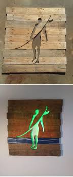 Pallet Glowing Man Art Jpg 640 1547 Palettenkunst Wandkunst Diy Mobel Aus Paletten