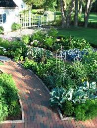 Creating Perfect Garden Designs To Beautify Backyard Landscaping Ideas Vegetable Garden Design Garden Layout Traditional Landscape