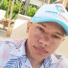 Julio Madera's Instagram, Twitter & Facebook