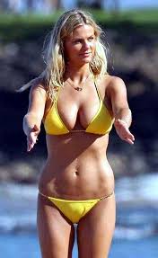 Brooklyn-Decker-yellow-bikini-9 · Pandesia World