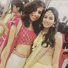 The belly button is connected to multiple veins in the body and when it. Unseen Pictures Of Shahid Kapoor And Mira Rajput