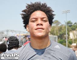 Wilson has family who wants him at USC