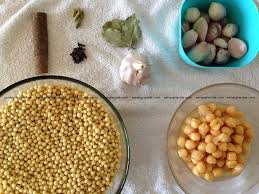 Moghrabieh is the large variety of couscous , known as pearl couscous. Lebanese Moghrabieh Recipe From My Kitchen Design Lifestyle Blog
