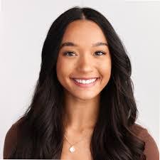 Lynda Brock's Instagram, Twitter & Facebook