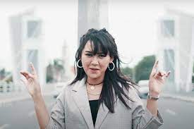 Chord wuyungku ngelayung negoro ing awang awang : Chord Lagu Aku Tresno Karo Kowe Nanging Aku Biso Opo