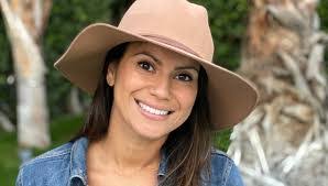 Cindy Conti's Instagram, Twitter & Facebook