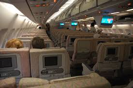 Dxb Dubai International Airport Emirates Airlines Airbus A330 200 Aircraft Economy Class 01 3008x2000 Jpg 963 640 Pi Dubai Airport United Arab Emirates Dubai
