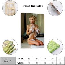 Amazon.com: Póster artístico de Alix Lynx en el baño, póster de actriz  sexy, decoración de habitación, póster de pared, impresión en lienzo,  regalo, oficina, dormitorio, póster estético, 16 x 24 pulgadas (15.7