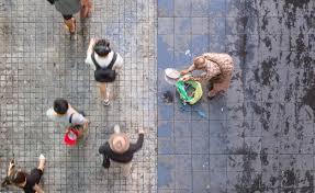 Bridging the digital divide at urban and rural areas. Bridging The Digital Divide Roland Berger