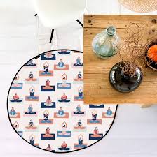 Das kissen ist ohne füllung, wie manche bemängeln, das steht in der beschreibung. Canva Teppich Yoga Class Butter Kings