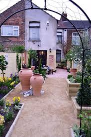 Alan Titchmarsh Mediterranean Garden Google Search Mediterranean Landscape Design Mediterranean Garden Design Mediterranean Landscaping