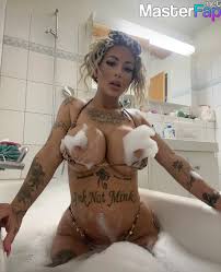 Bellydah's private view - uncensored nude photos available