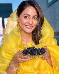 Get other latest updates via a notification on our mobile app available. Hina Khan On Twitter Ramadan Kareem The Month Of Blessings May Allah Forgive Us Nd Keep All Of Us Safe I Wish For A Covidfree World Amen Https T Co Rtirsk1afu