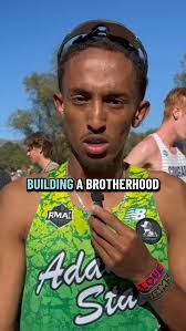 The girls' Championship of America mile at the Penn Relays did not  disappoint! It was Hunter's Dylan McElhinney who narrowly held off  Covenant's Reese Dalton for the overall win, 4:40.82 to 4:40.95!