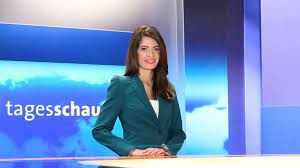 tagesschau star linda zervakis vergisst live auftritt im zdf tagesschau promis britische konigsfamilie
