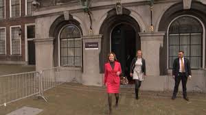 As a member of the people's party for freedom and democracy (volkspartij voor vrijheid en democratie) she was an mp from 17 june 2010 until 1 july 2014. Minister Cora Van Nieuwenhuizen Vvd Heeft Alle Bestuurslagen Gehad Nos