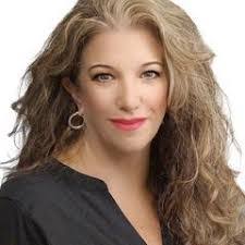 Cindy Moran's Instagram, Twitter & Facebook