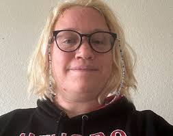 Grad Rebel Advantage, 24-25