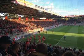 According to the club's website, union fans built their own stadium, with over 2,300 volunteers providing 140,000 hours of labor time, helping the berlin team save millions of dollars. Stadion An Der Alten Forsterei Infos Und Hintergrunde