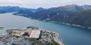 Selskapet ble stiftet i 2018 og er registrert som as under bransjen bygging av. Romsdalsgondolen Romsdalseggen Lodge Enjoy Your Stay