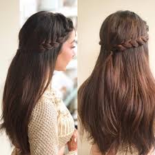 For this hairstyle, simply grab three sections of hair on both sides and braid. Easy And Trending Hairstyles For Sister Of The Bride