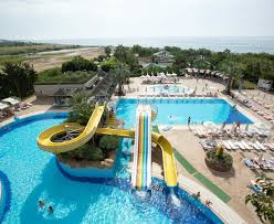 Mavisi ve yeşiliyle gidenleri kucaklayan, ismini şehri ikiye bölen manavgat çayı'ndan alan antalya'ya 80 km uzaklıktaki ilçe. The 10 Best Manavgat Resorts With Indoor Pools Jul 2021 With Prices Tripadvisor