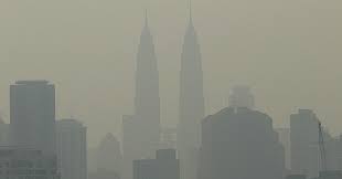 In central kuala lumpur, chan li jin was with volunteers from humanitarian group mercy malaysia handing out facemasks to commuters. Protect Your Health Against Air Pollution Haze Smog