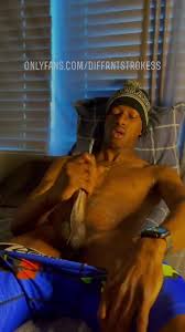 Black poop - Black poop |ThisVid.com