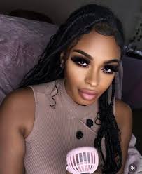 VEGAS HAIRSTYLIST, MUA & NAIL TECHS