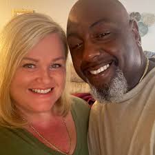 Restaurants serving thanksgiving meals early?