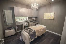 The perfectly set massage table. Spa Decor Ideas Estheticians 38 Esthetician Room Decor Esthetician Room Spa Room Decor
