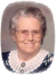 Lorena Osborn's Instagram, Twitter & Facebook