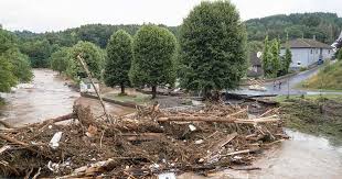 Plusieurs corps retrouvés, les opérations de recherche se poursuivent. Whue9gbi0 Bwkm