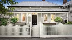 The State Government S Crackdown On Underquoting Has Embroiled Another Two Agents This Time In T Cottage Exterior House Paint Exterior Terrace House Exterior