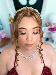 Estoy muy emocionada de comenzar este año 2025 🫶 disponible para cualquier  servicio de belleza agenda tu día ☎️ 737-703-2248 🛑Servicio A Domicilio  🛑Servicio en mi espacio de Belleza 🛑Paquetes disponibles Uñas,peinado,