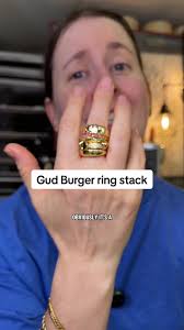Nadine Chesse Burger Ring