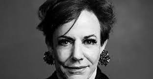 Lindsay Samson's Instagram, Twitter & Facebook