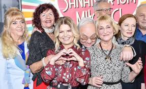 W programie sanatorium miłości wystąpi sześć pań (janina, joanna, małgorzata, teresa, walentyna, wiesława) oraz sześciu panów (cezary, krzysztof, lesław, marek i dwóch ryszardów). Sanatorium Milosci Za Nami Pierwszy Odcinek Show Lepszy Niz Rolnik Twierdza Internauci Ciekawostki Maxxx News Rmf Maxxx