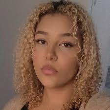 Tamisha Mitchell's Instagram, Twitter & Facebook