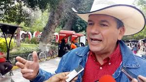 Carlos Aguilera se registrará como pre aspirante a alcalde